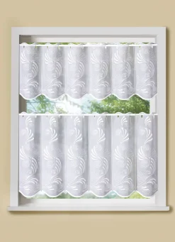 Raffinierter Kurzstore mit Stangendurchzug