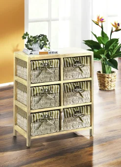 Regal mit sichtbarer Holzstruktur