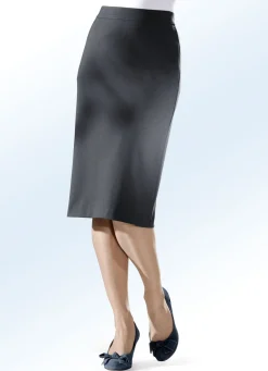 Rock in gerader Schnittführung