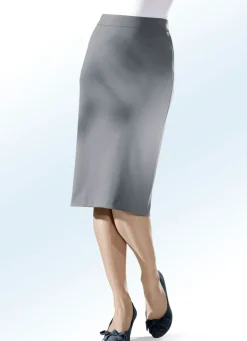 Rock in gerader Schnittführung