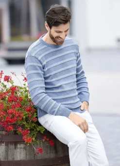 Rundhalspullover mit Strukturdessin in 2 Farben