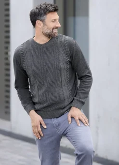 Rundhalspullover mit Strukturdessin in 2 Farben