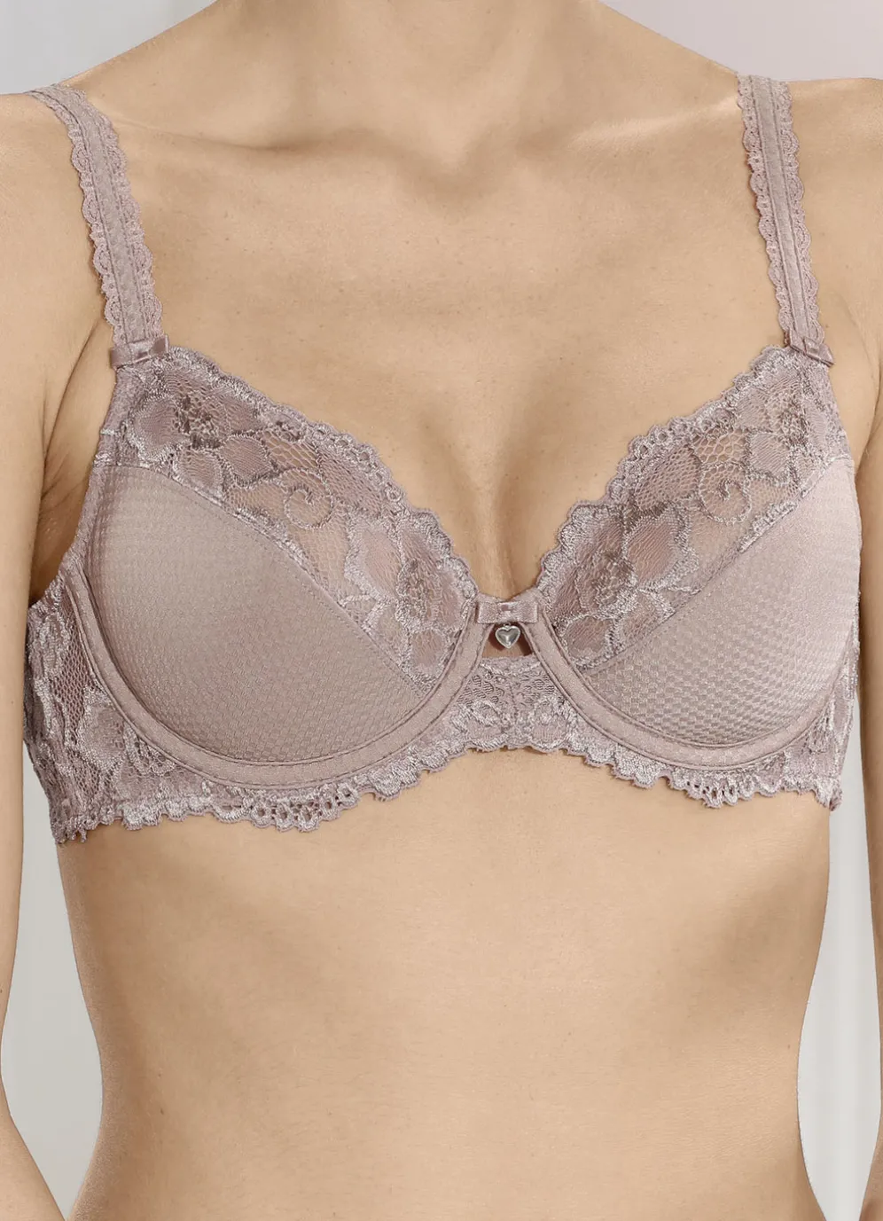 Sassa Bügel-BH mit elastischer Spitze