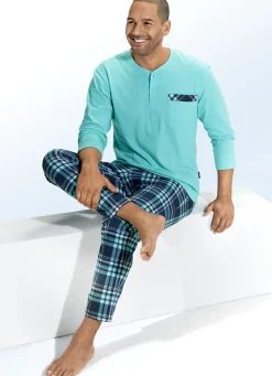 Schlafanzug aus BIO-Baumwolle, Knopfleiste, aufgesetzter Brusttasche und Karodessin