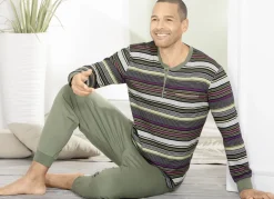 Schlafanzug mit Knopfleiste und Bündchenabschlüssen