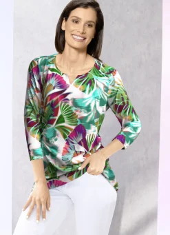 Shirt mit kleinem V-Schlitz