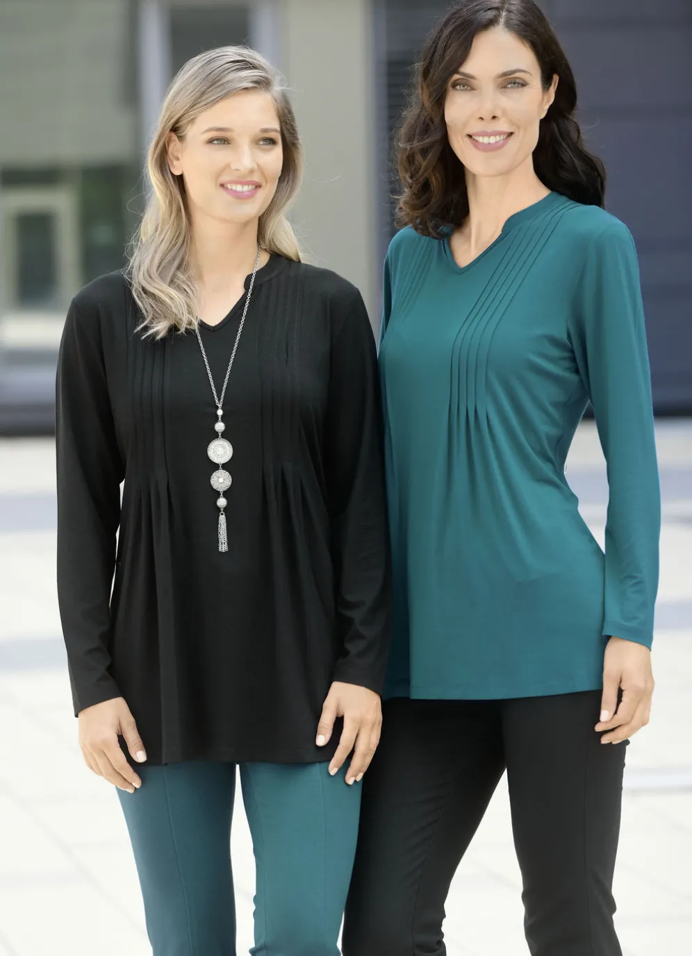 Shirt mit Stehkragen in 2 Farben