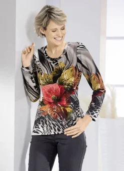 Shirt mit Zierring am Halsausschnitt