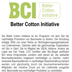 Shorty mit Knopfleiste und Brusttasche / nachhaltiger Baumwollanbau