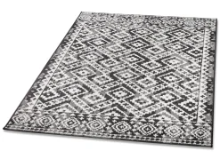 Strapazierfähige Brücken und Teppiche für drinnen und draußen