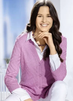 Strickjacke in zarter Struktur