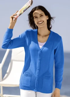 Strickjacke mit streckender Struktur