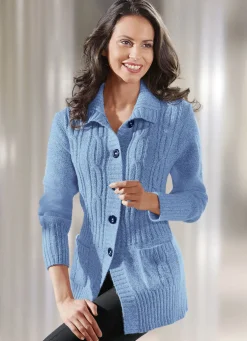 Strickjacke mit Zopfmuster