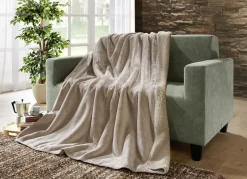 Superkuschelige Wohndecke in Teddyfleece-Qualität