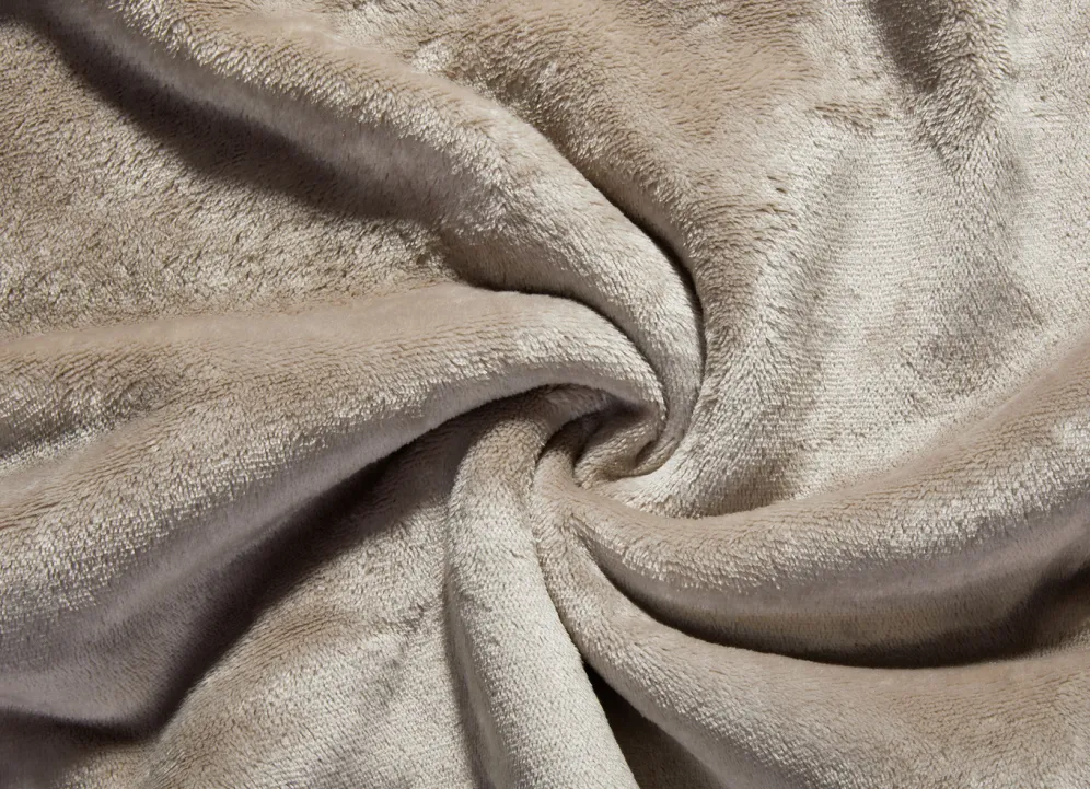 Superkuschelige Wohndecke in Teddyfleece-Qualität