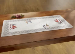 Tisch- und Raumdekoration mit Wichtelmotiven