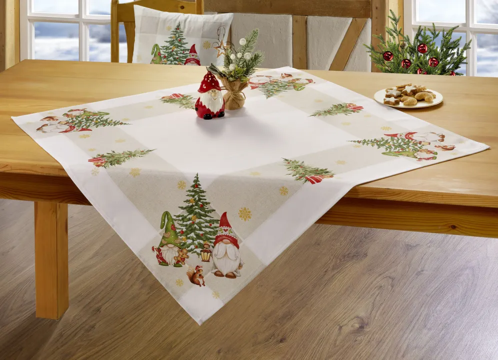 Tischdecke mit weihnachtlichem Wichtel-Dessin