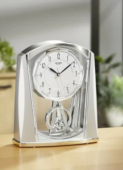 Tischuhr aus Kunstmaterial