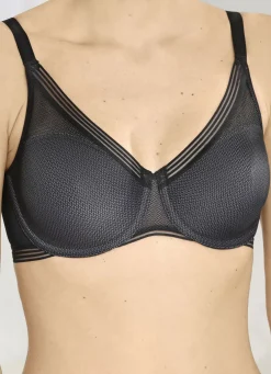 Triumph Infinite Sensation-Minimizer-Bügel-BH mit vorgeformten Cups