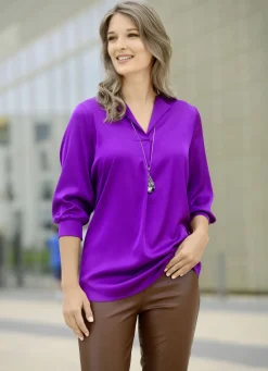 Tunika mit aparter Ausschnittlösung