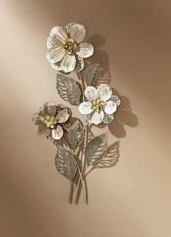 Wanddekoration aus Metall