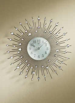 Wanduhr mit arabischen Ziffern