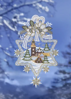 Weihnachtliches Fensterbild aus Plauener Spitze