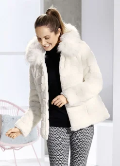 Wendejacke mit fester Kapuze