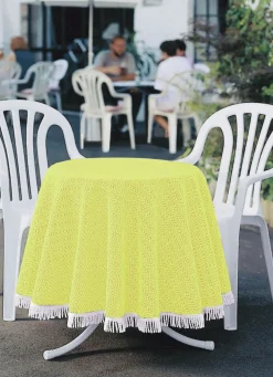 Wind- und wetterfeste Gartentischdecke mit Fransenabschluss