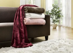 Wohndecken und Kissenbezug mit Cashmeere-Touch