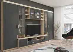 Wohnwand mit LED-Glasbodenbeleuchtung