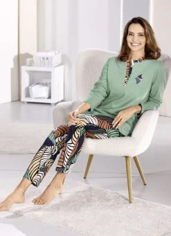 Zweierpack Schlafanzüge von Laurina mit Knopfleiste